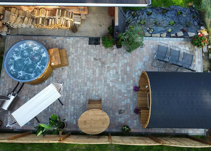 Bajkowa Osada Z Jacuzzi *